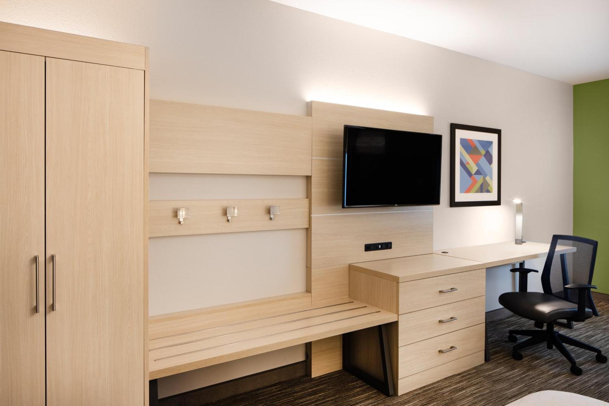 Holiday Inn Express & Suites Ft Myers Beach-Sanibel Gateway By Ihg Fort Myers Beach Exteriör bild
